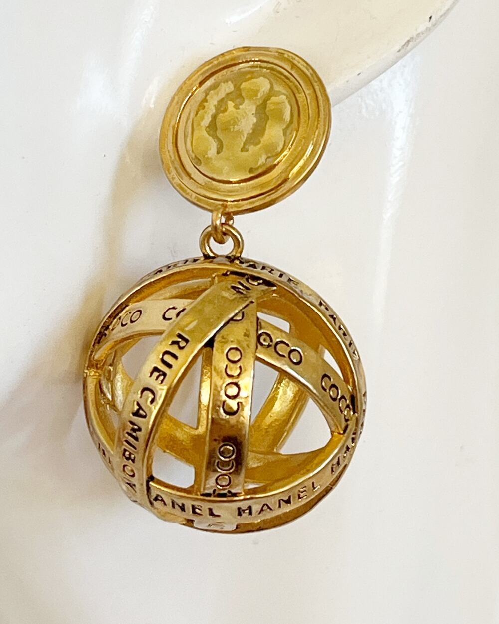 Fashion Jewelry Hollowed Gold Sugar Ball Drop Earrings With Inscriptions Pierced